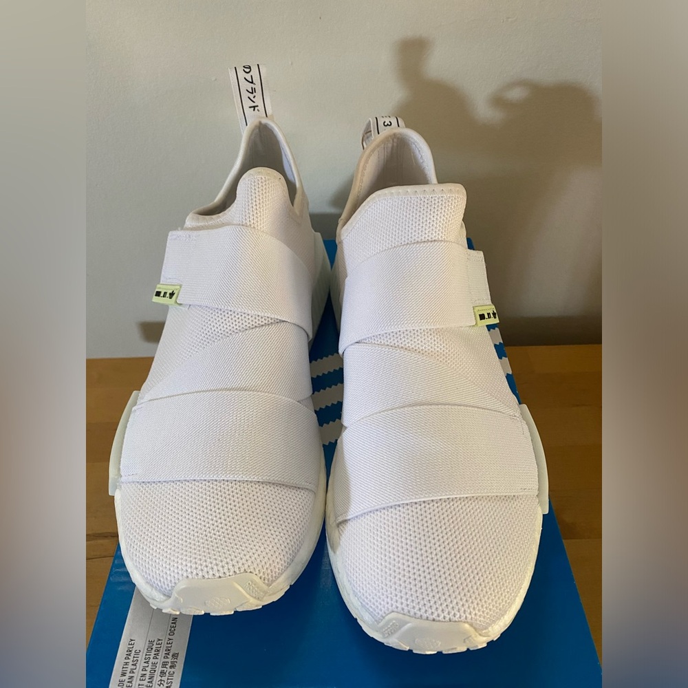 NWB Adidas NMD R1 Cloud White with Self Fastening Straps Sz 8 - Picture 4 of 10